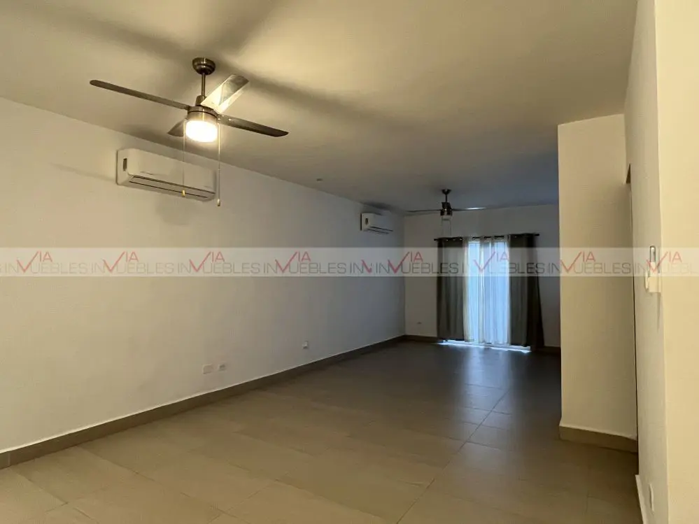 Casa en renta en Santoral, García — foto 1 de 31