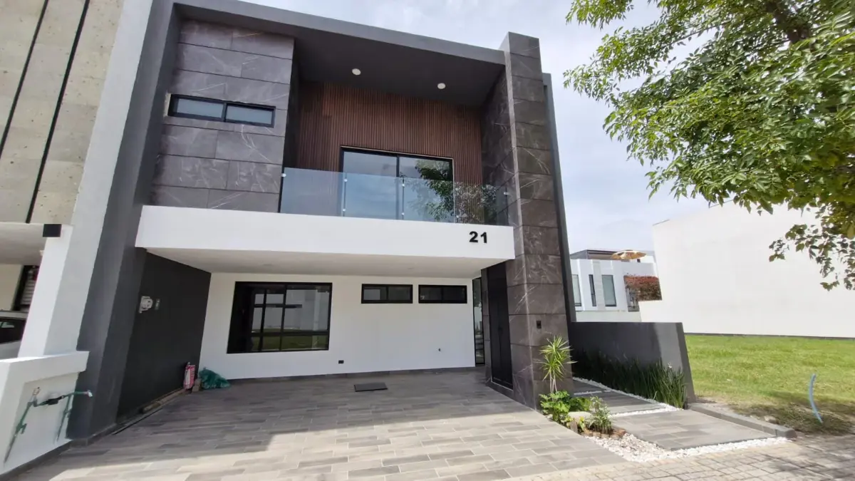 Casa en venta en Lomas de Angelópolis, Ocoyucan — foto 1 de 26