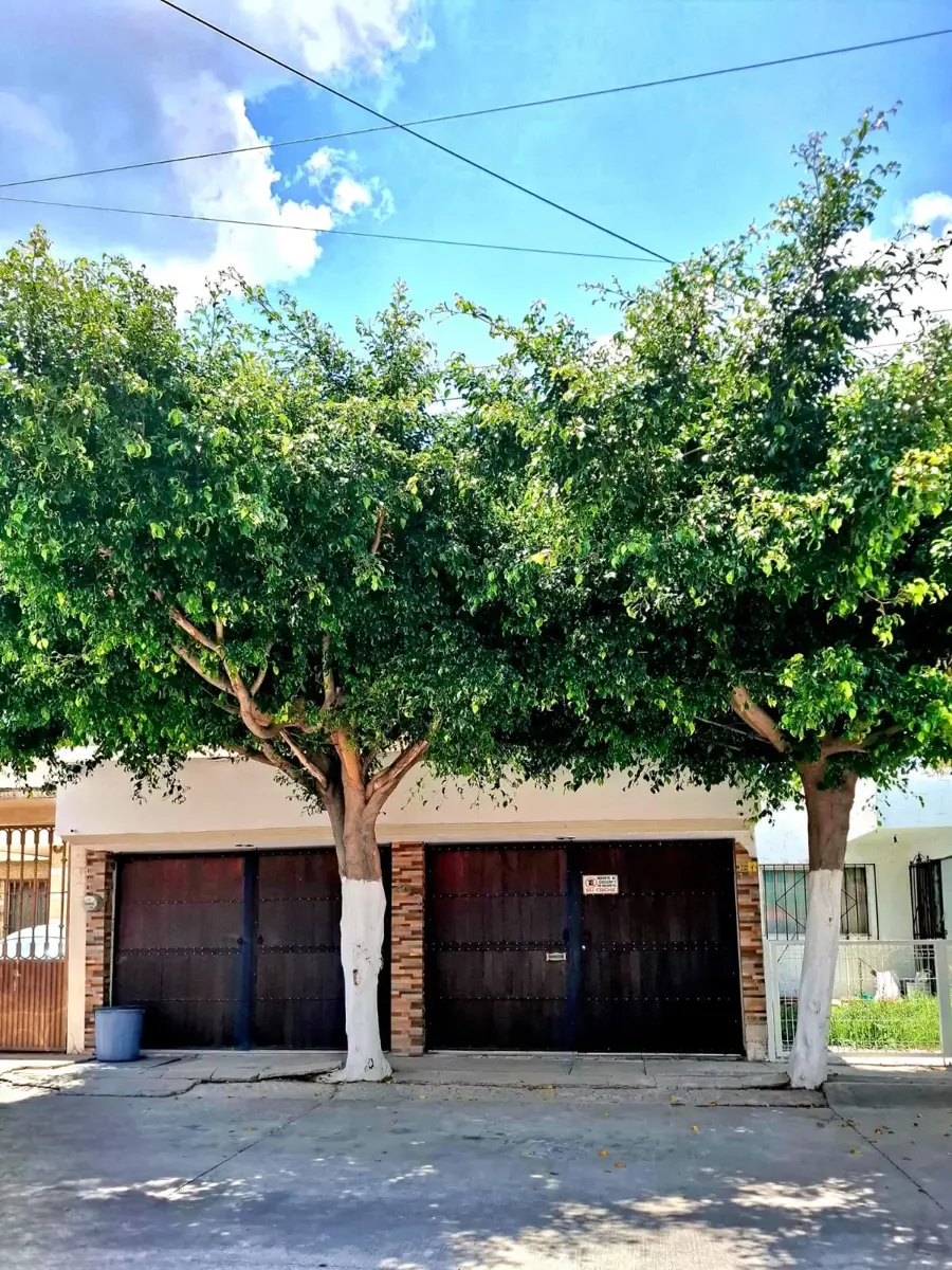 Casa en venta en Residencial Floresta, Irapuato — foto 1 de 16