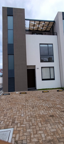 Casa en venta en Basalto Lifestyle, Pachuca de Soto: Espaciosa y moderna en zona con amenidades