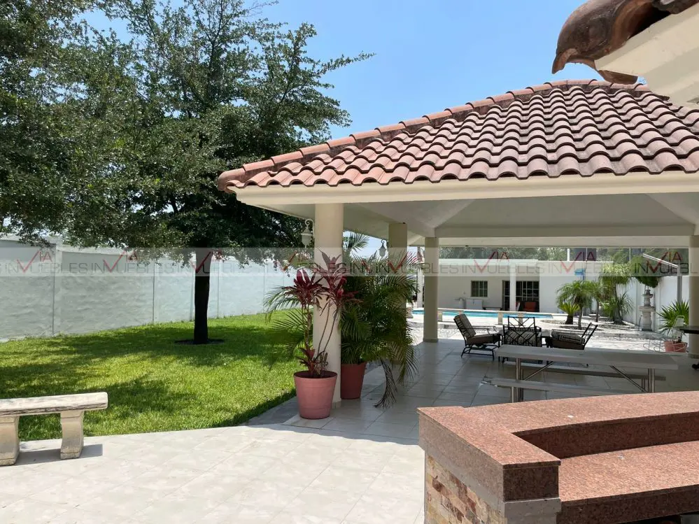 Casa en venta en Los Girasoles, Pesquería — foto 1 de 16