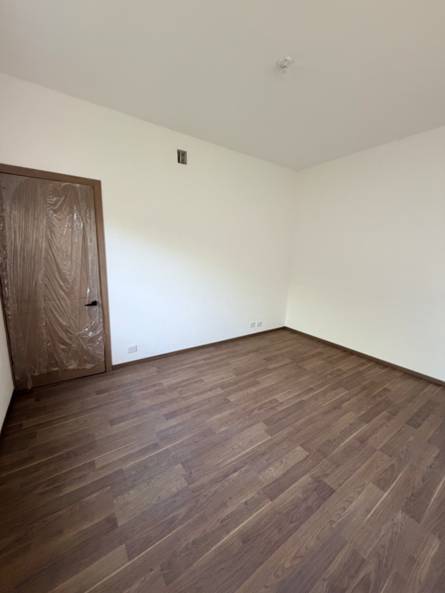 Vista 4 de Casa en venta en Las Viñas, Torreón: cuatro recámaras y excelente ubicación