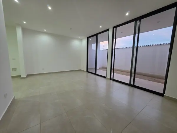 Casa en venta en Santoral, García — foto 2 de 11