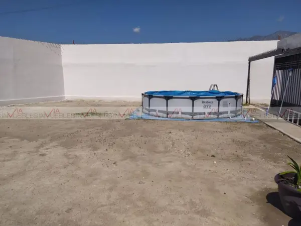 Casa en venta en Santa María, García — foto 3 de 14