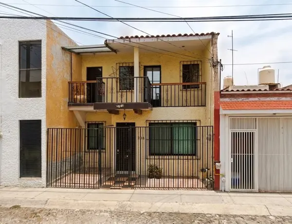 Casa a precio remate en Querétaro TGLJ