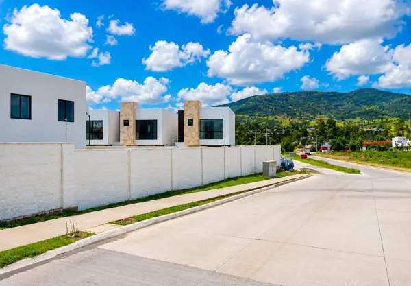 ¡Casa de 3 recámaras en Lomas de Angelópolis, Puebla!  TGLJ