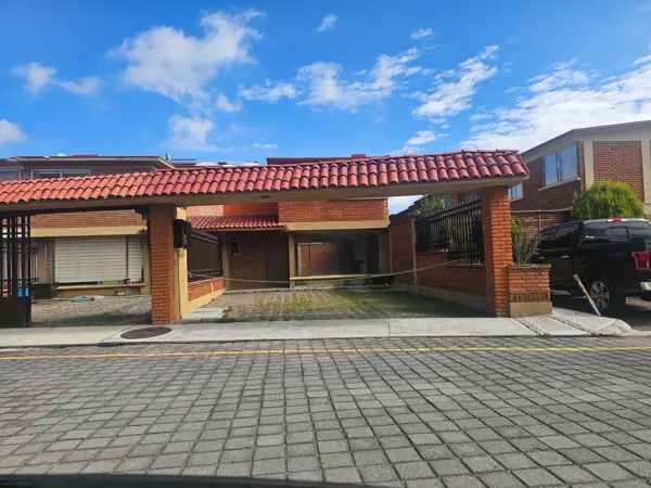 Casa en Renta en Toluca a 10 minutos de Prepa 5