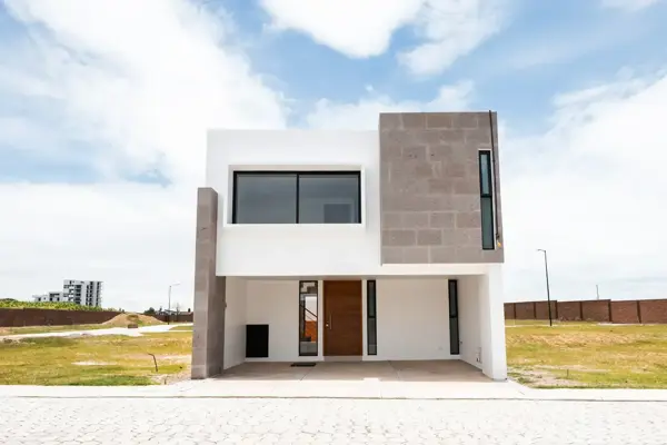 Casa en Venta en Lomas de Angelópolis, Ocoyucan - Moderna y Espaciosa