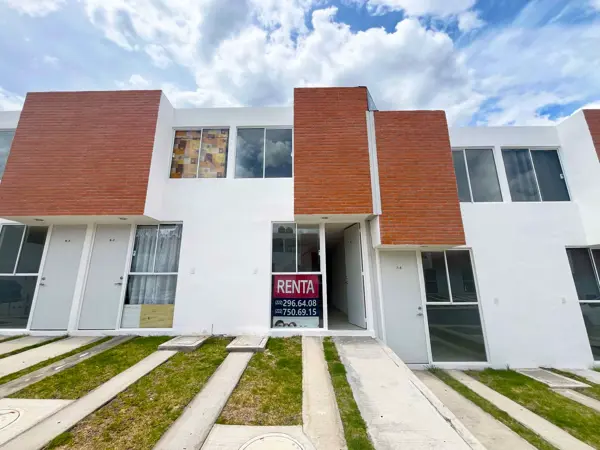 Casa en Renta, C. 21 Cda. De Sta, Isabel, Conj. Hab. Santa Isabel III, Castillotla Puebla.