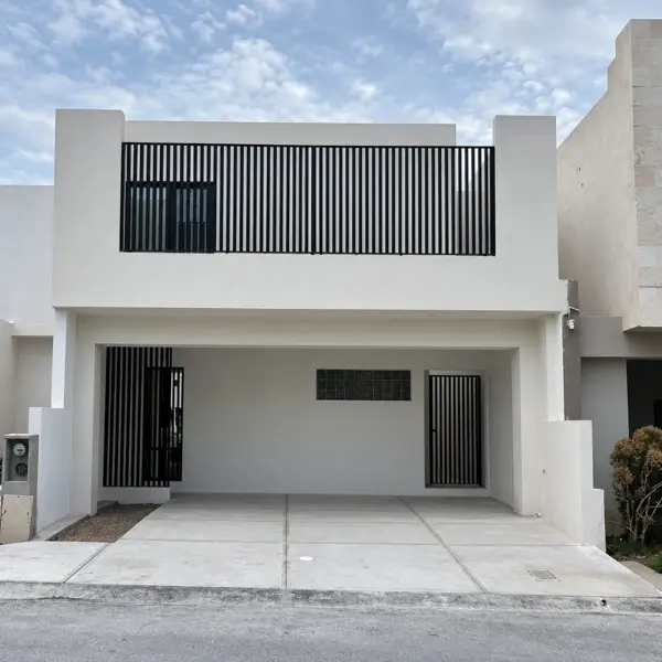 Casa en Venta Privanzas Mirasierra al Oriente de Saltillo, Coah. — foto 1 de 12