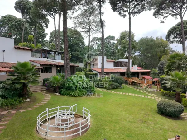 Casa en venta en Avandaro, Valle de Bravo — foto 2 de 50