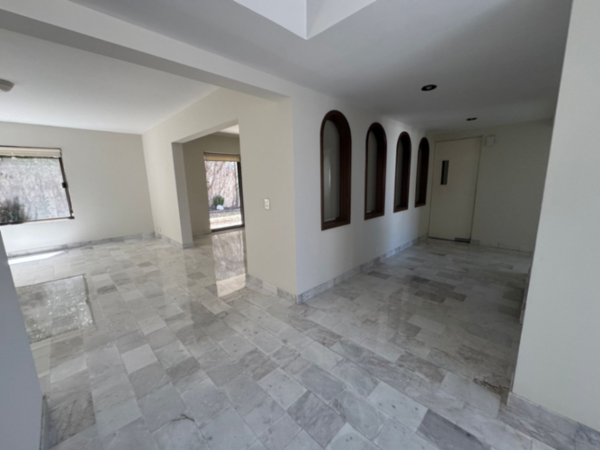 Casa en renta en Jardines de San Agustin, San Pedro Garza García — foto 2 de 25