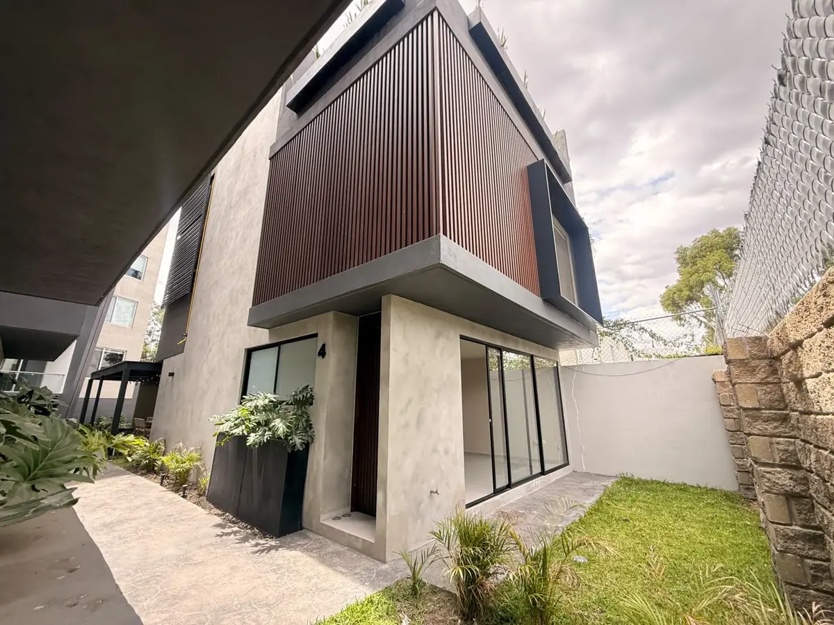 Casa en renta en San Bernardino Tlaxcalancingo, San Andrés Cholula — foto 1 de 25