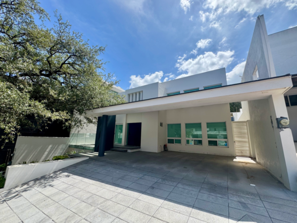 Casa en venta en El Pinito, Monterrey — foto 2 de 10