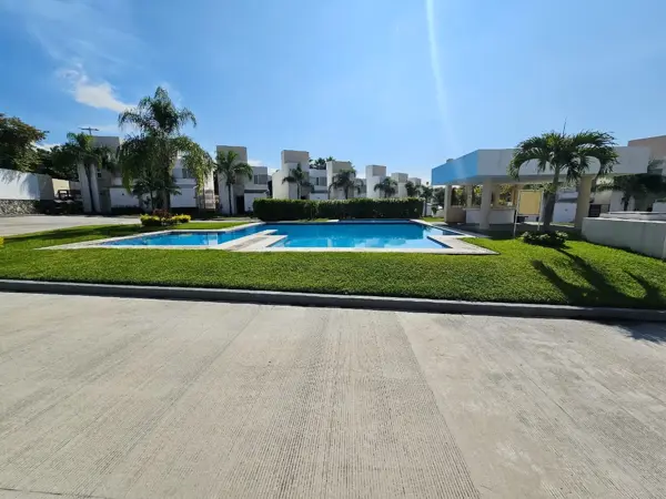 Casa en venta en Oaxtepec Centro, Yautepec — foto 2 de 16