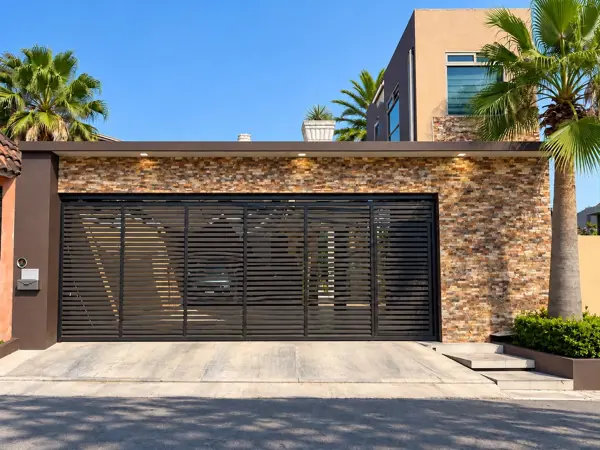 Casa en venta en El Uro, Monterrey — foto 2 de 26