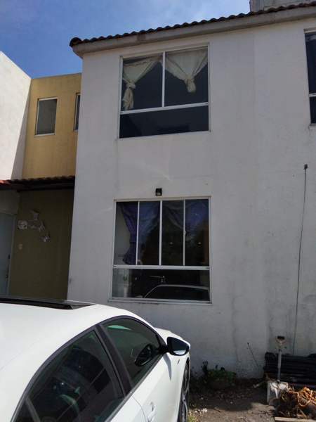 Excelente oportunidad de compra en las trojes almecatla, se encuentra dentro de cerrada con vigilanc