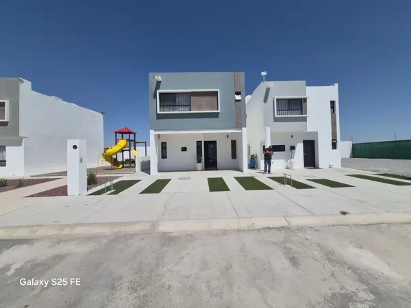 Casa en venta en Arezzo, Torreón — foto 2 de 34