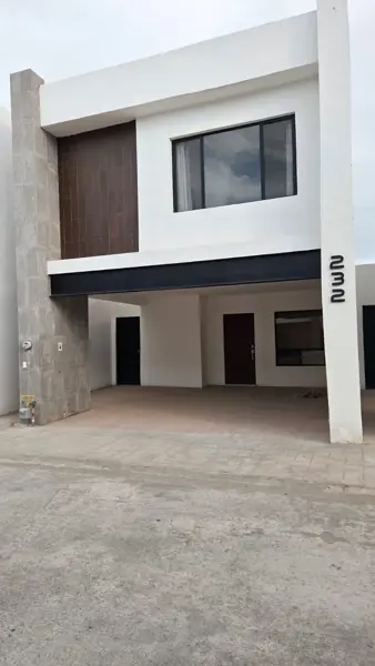 CASA EN RENTA PARA ESTRENAR, CON TERRENO EXCEDENTE, EN VIÑEDOS
