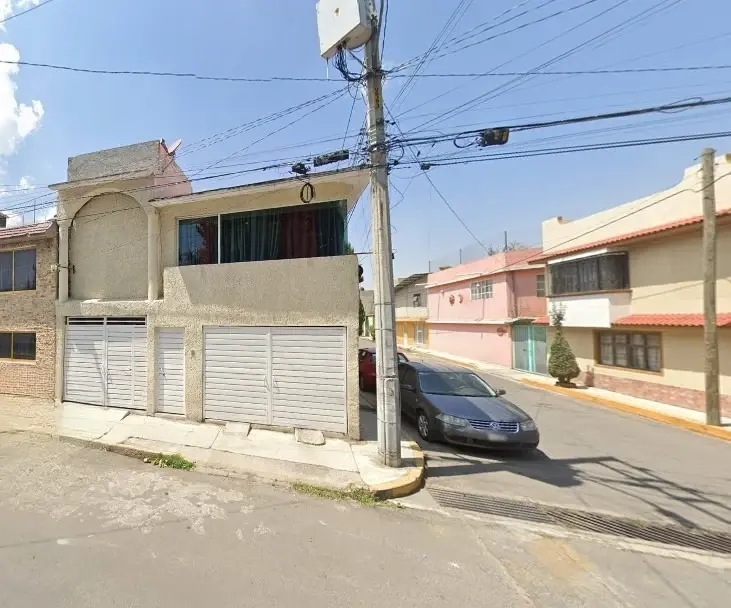 Casa en venta en Ocho Cedros, Toluca — foto 1 de 13