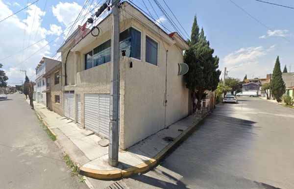 Casa en venta en Ocho Cedros, Toluca — foto 2 de 12