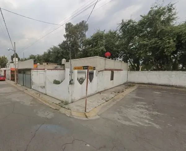 Casa en venta en Villas Santín, Toluca — foto 2 de 9