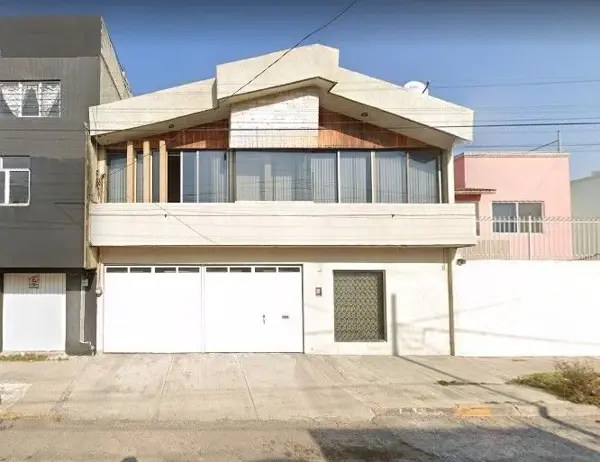 VENTA DE CASA EN JARDINES DE SAN MANUEL PUEBLA