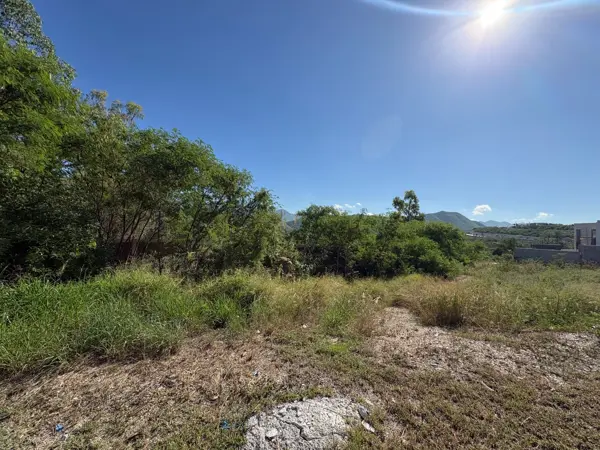 TERRENO RESIDENCIAL EN VENTA SIERRA ALTA ZONA CARRETERA NACIONAL MONTERREY