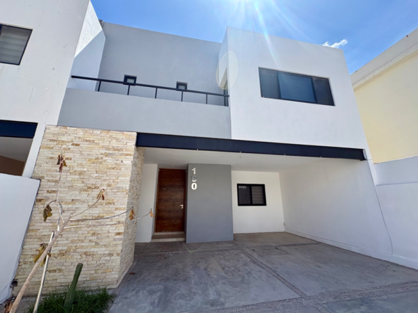 HERMOSA CASA EN RENTA EN CIRCUITO LOBO