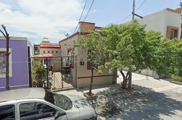Casa en venta en Jardines de la Silla (Jardines), Juárez — foto 2 de 12