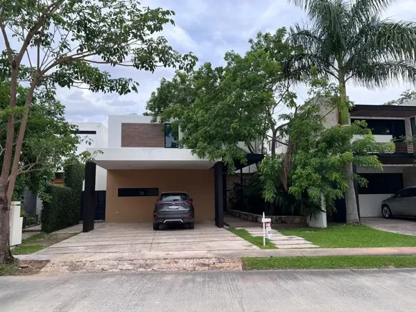Casa(C.3) en Venta en Privada Parque Central, Cholul, Mérida
