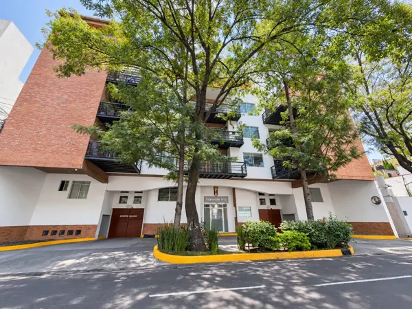 DEPARTAMENTO RECIÉN REMODELADO CON AMPLIA TERRAZA EN DEL VALLE CENTRO