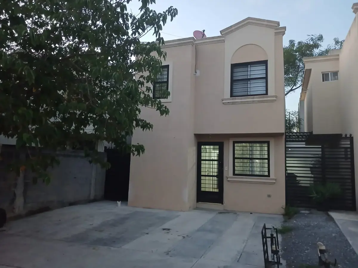 Casa en renta en Los Olivos, General Escobedo — foto 1 de 22