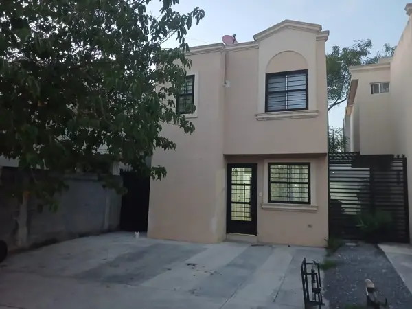 Casa en renta Amueblada en Los Olivos Escobedo, Nuevo León.