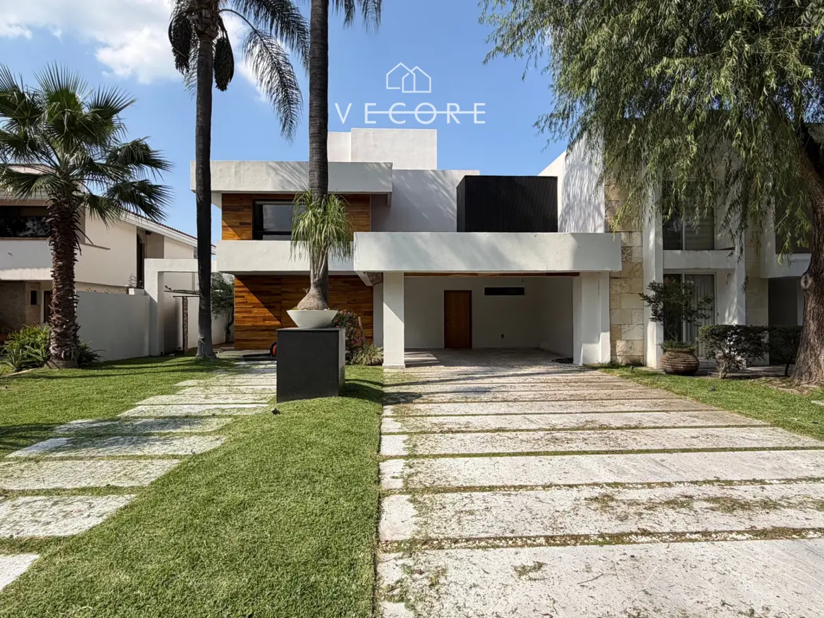 Casa en venta en Valle Real, Zapopan — foto 1 de 26
