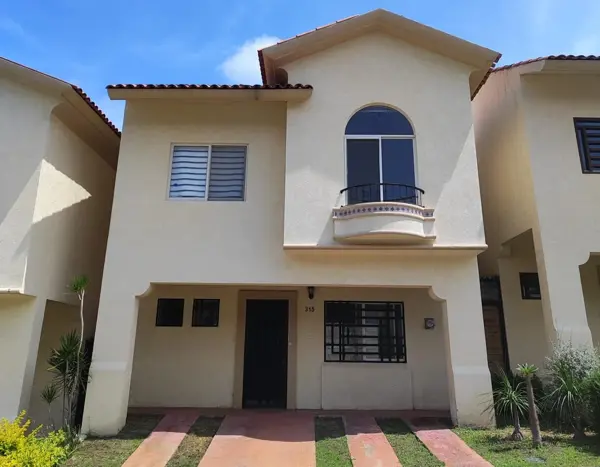 Casa en Remate en Residencial Alta California, Tlajomulco de Zúñiga MM8011