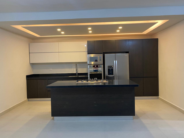 CASA EN VENTA EN LA ENCOMIENDA, ESCOBEDO