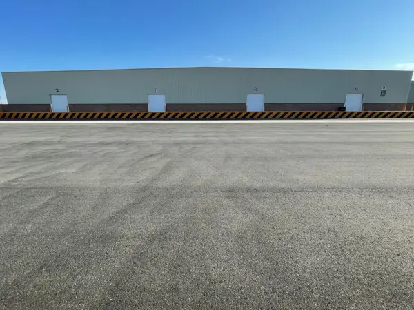Nave industrial en renta de 6,468 m², ubicada dentro de un parque industrial con seguridad 24/7