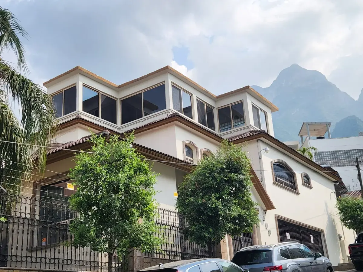 Casa en venta en Residencial Cumbres, Monterrey — foto 1 de 20