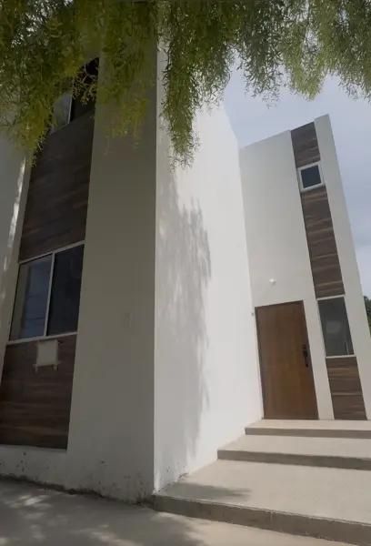 Casa con recámara en planta baja | Fuentes del Sur