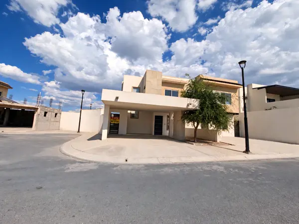 Casa en renta en Terralta, Saltillo — foto 2 de 18