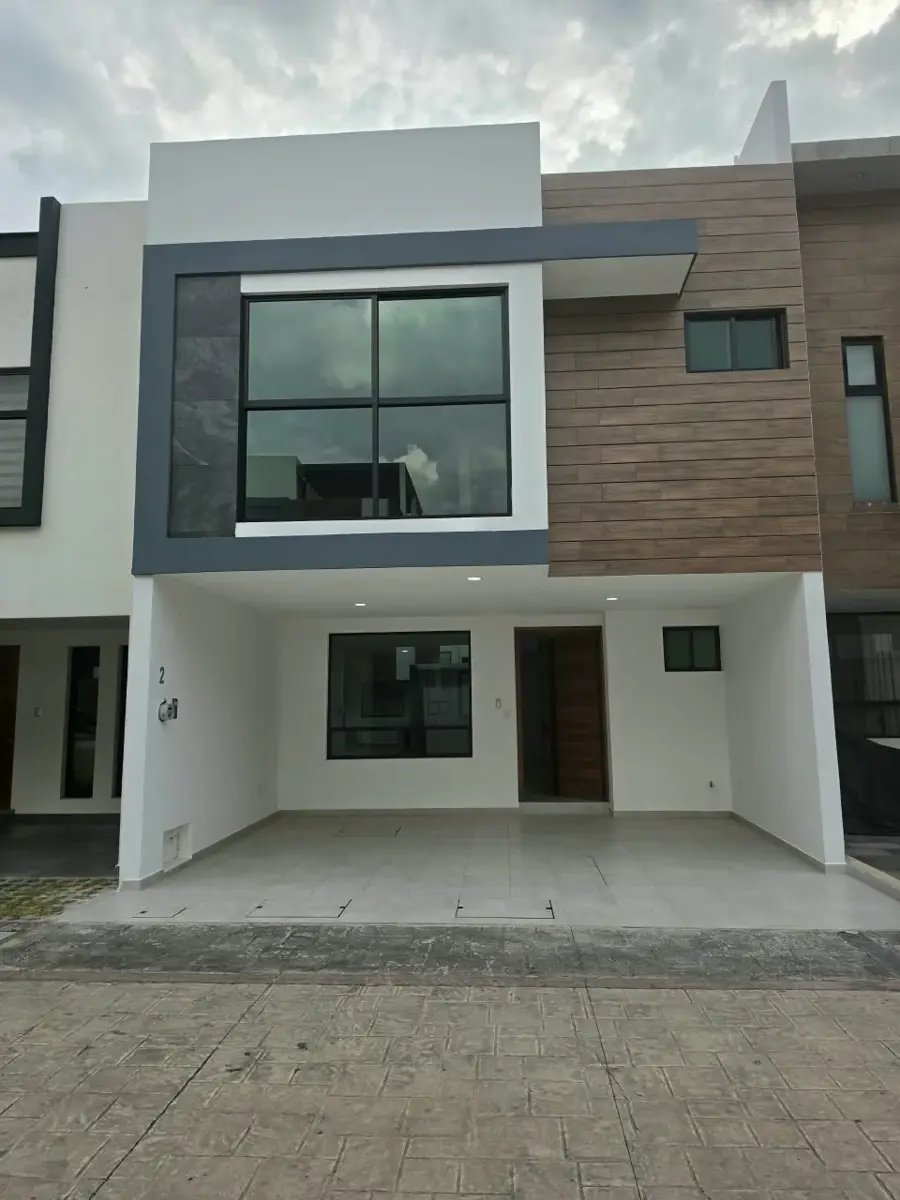 Casa en venta en Lucero, Cuautlancingo — foto 1 de 24