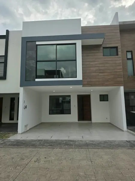 CASA EN FRACCIONAMIENTO LUCENDI NUEVA