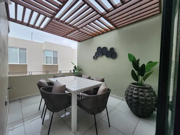 Departamento en Venta en Zákia | Terraza privada con pérgola y 2 hab. — foto 1 de 13