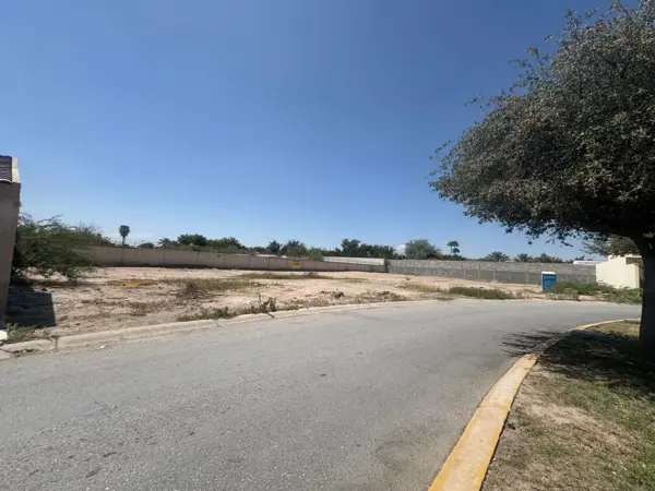Terreno en venta en Hacienda del Rosario, Torreón — foto 2 de 3