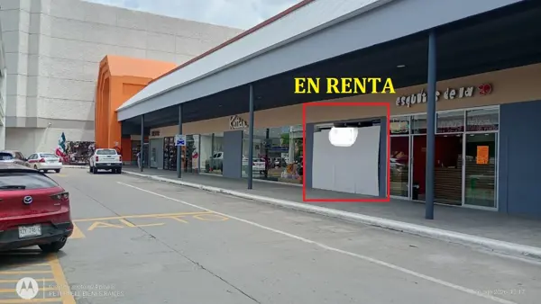 Local comercial en Plaza Cristal