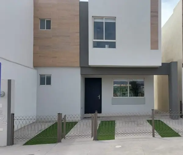 CASAS NUEVAS AL PONIENTE DE SALTILLO.  REAL ANKARA