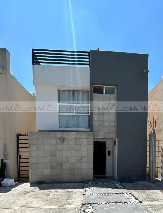 Casa en renta en Crystal Lagoons, Apodaca — foto 1 de 18