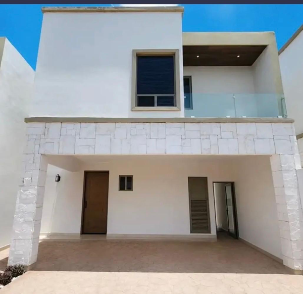 Casa en venta en Los Viñedos, con habitación en planta baja
