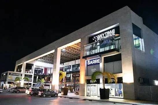 LOCAL COMERCIAL EN PLAZA 505, PLANTA BAJA